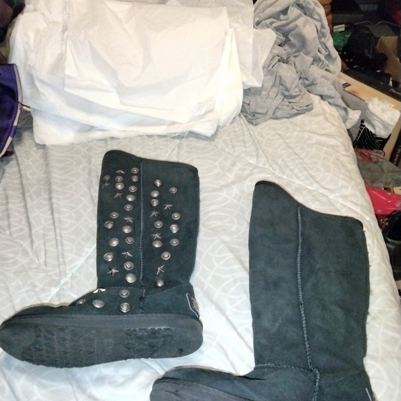 Australia "Luxe Angel X Tall" Sherpa star boots. - Picture 2 of 8